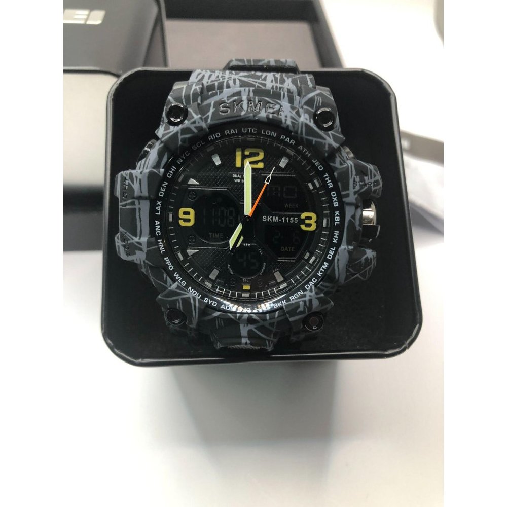 TWO New Watch PLUS Free Pair SUNGLASSES - Picture 2 of 14